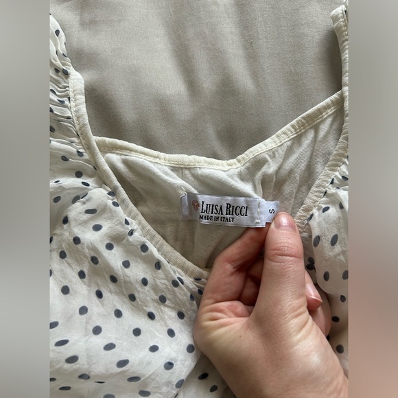 Luisa Ricci Flutter Sleeve Blouse - Picture 4 of 10